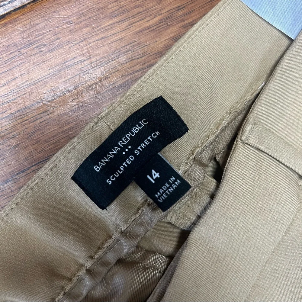 Banana Republic‎ factory Women's sculpted stretch Tan Wide Leg Pants
